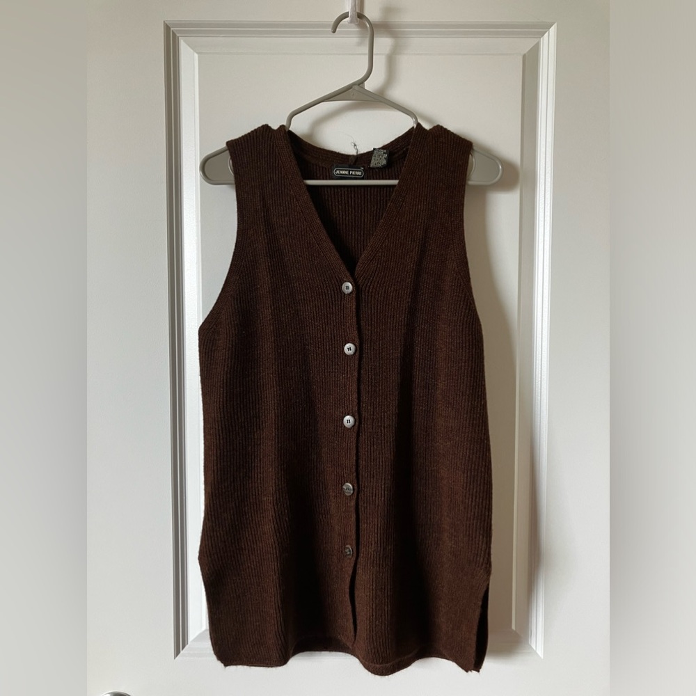 Knitted Sweater vest
